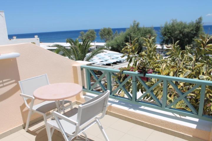 Sea Side Beach Hotel Kamari  Exterior photo